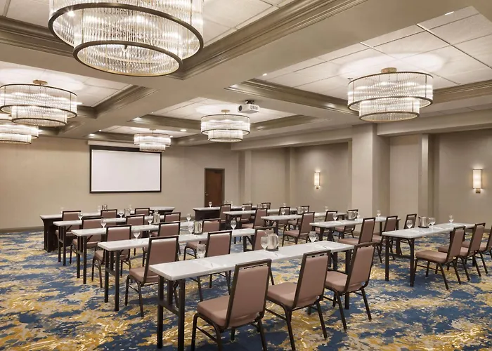 Embassy Suites By Hilton Columbus